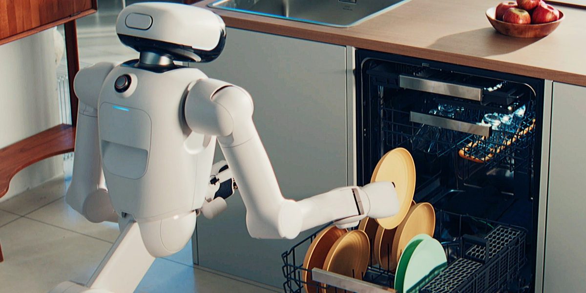 robotul-CLOiD-de-la-LG.jpg - PresaObiectiva