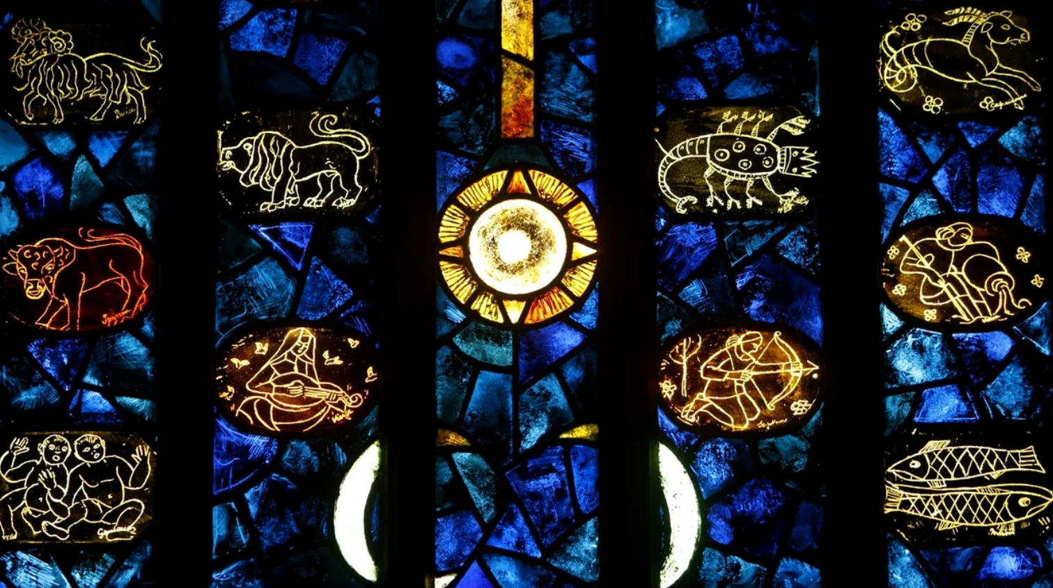 Horoscop 12 Ianuarie: O zi plină de oportunități și reflecție Astăzi, astrele influențează puternic destinele nativilor din fiecare zodie, oferind oportunități, clarificări și momente de introspecție