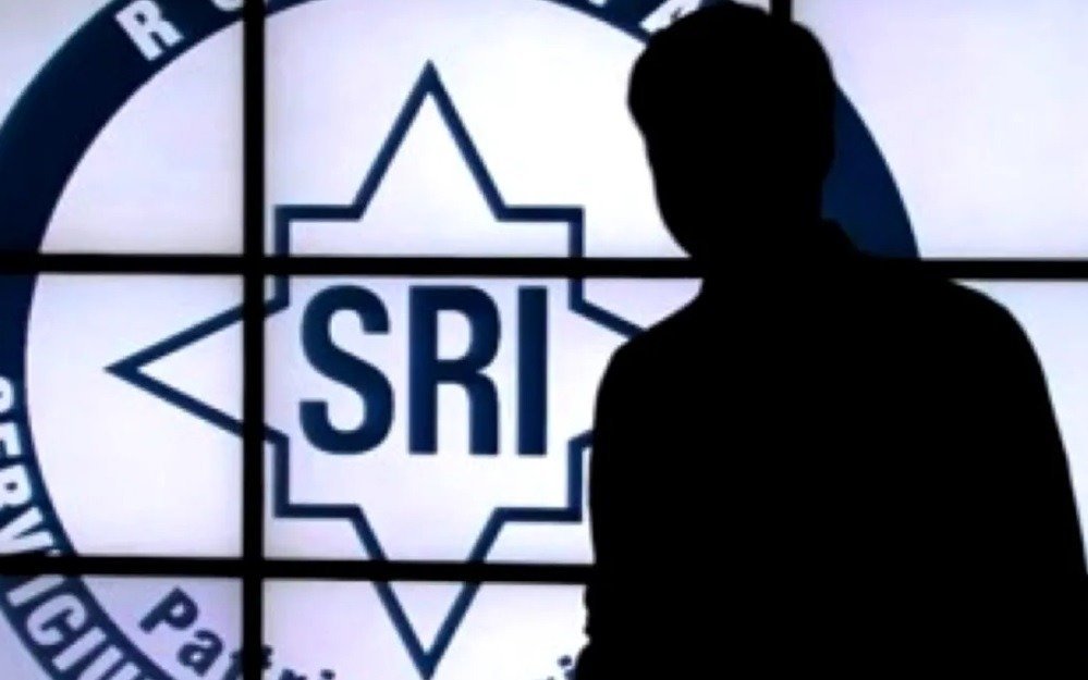 Nicușor Dan elimină numirile controversate pentru conducerea serviciilor secrete: „Nimeni nu trebuie să fie numit doar pentru a-și păstra influența” Președintele Uniunii Salvați România (USR), Nicușor Dan, a transmis recent un mesaj clar cu privire la modul în care vor fi selectați noii conducători ai serviciilor secrete din România