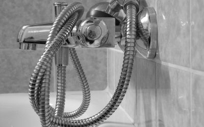 shower-head-g9486df81a_1280.jpg - PresaObiectiva