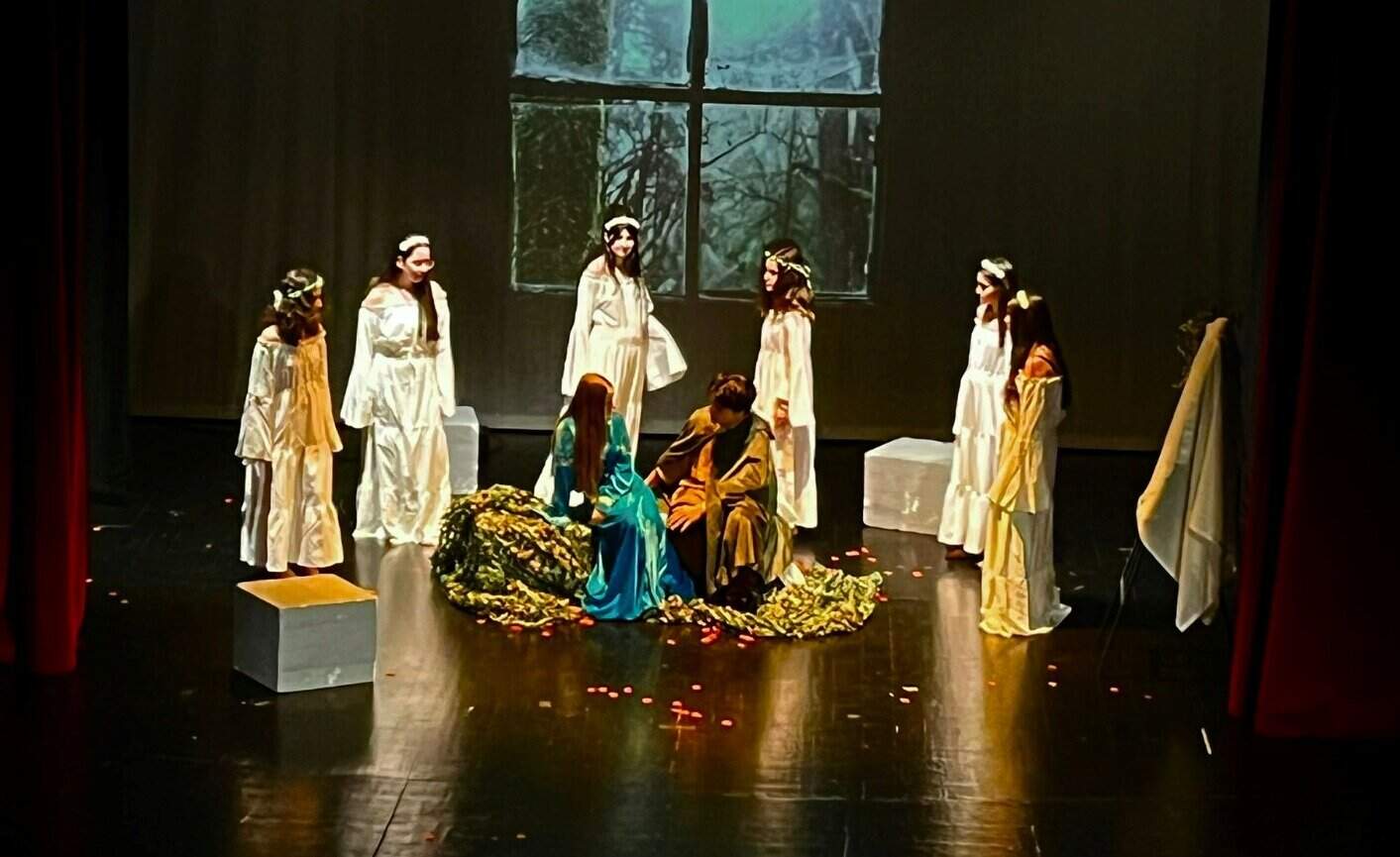 Sebeș celebrează Ziua Culturii Române printr-un omagiu dedicat lui Mihai Eminescu Primăria și Consiliul Local al Municipiului Sebeș, în parteneriat cu Centrul Cultural „Lucian Blaga”, organizează, pe 15 ianuarie, manifestări speciale pentru a marca Ziua Culturii Române