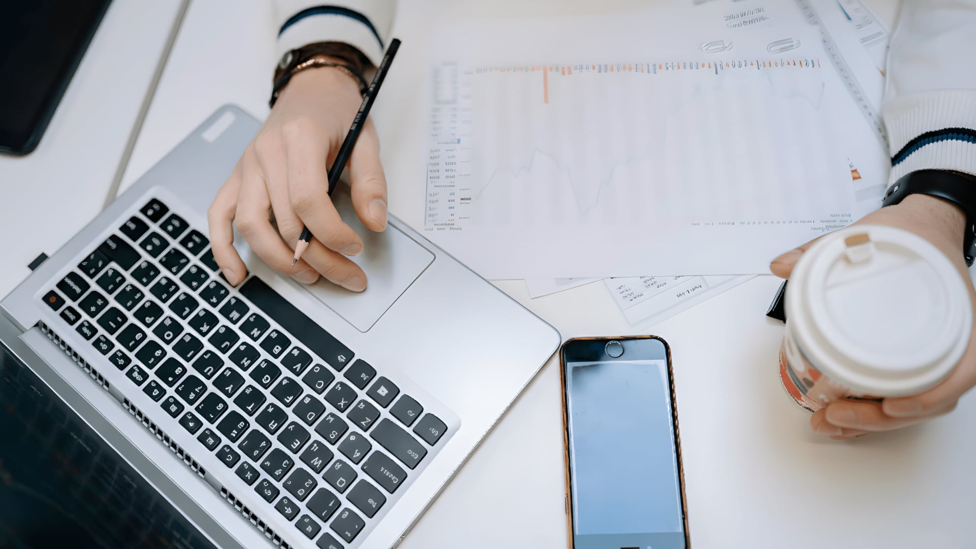 Ghid rapid: cum îți pui acte în ordine în doar 15 minute