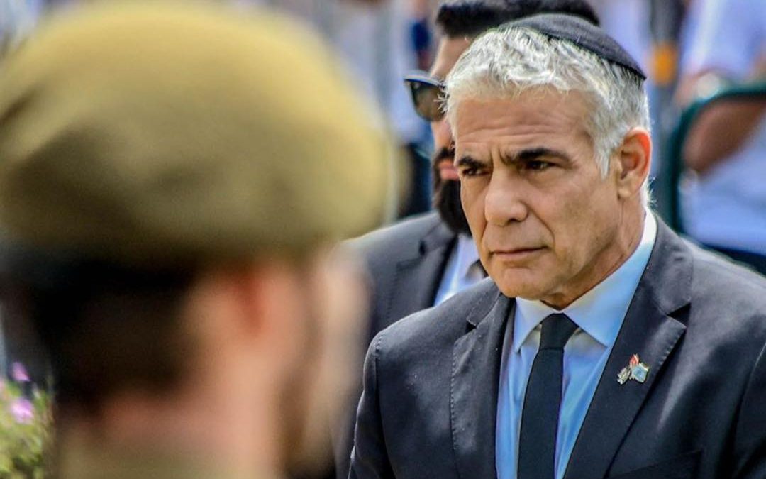 Yair Lapid avertizează Iranul după acțiunile militare ale SUA în Venezuela și arestarea lui Maduro Liderul opoziției din Israel, Yair Lapid, a lansat un avertisment dur către regimul iranian, după ce SUA au efectuat o serie de operațiuni militare în Venezuela și au reținut președintele Nicolas Maduro