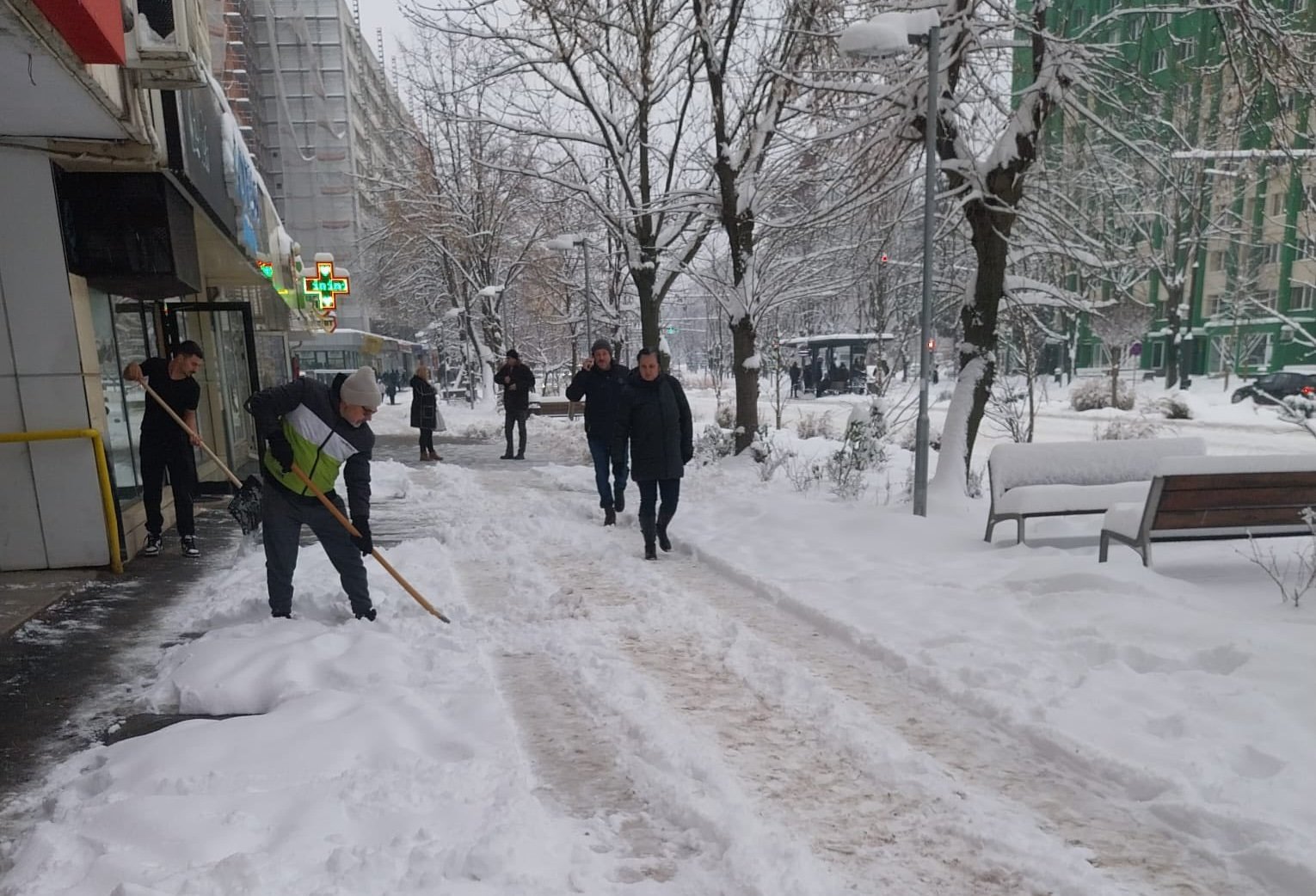 Vreme extremă în România: alertă de ger de la meteorologi, temperaturi care pot ajunge la pragul de -10 grade Celsius în nordul Moldovei Pentru prima dată în acest sezon de iarnă, autoritățile au emis o avertizare de cod galben de ger pentru o mare parte din țară, semnalând temperaturi extreme, care pot pune în pericol sănătatea și confortul locuitorilor din regiunile afectate