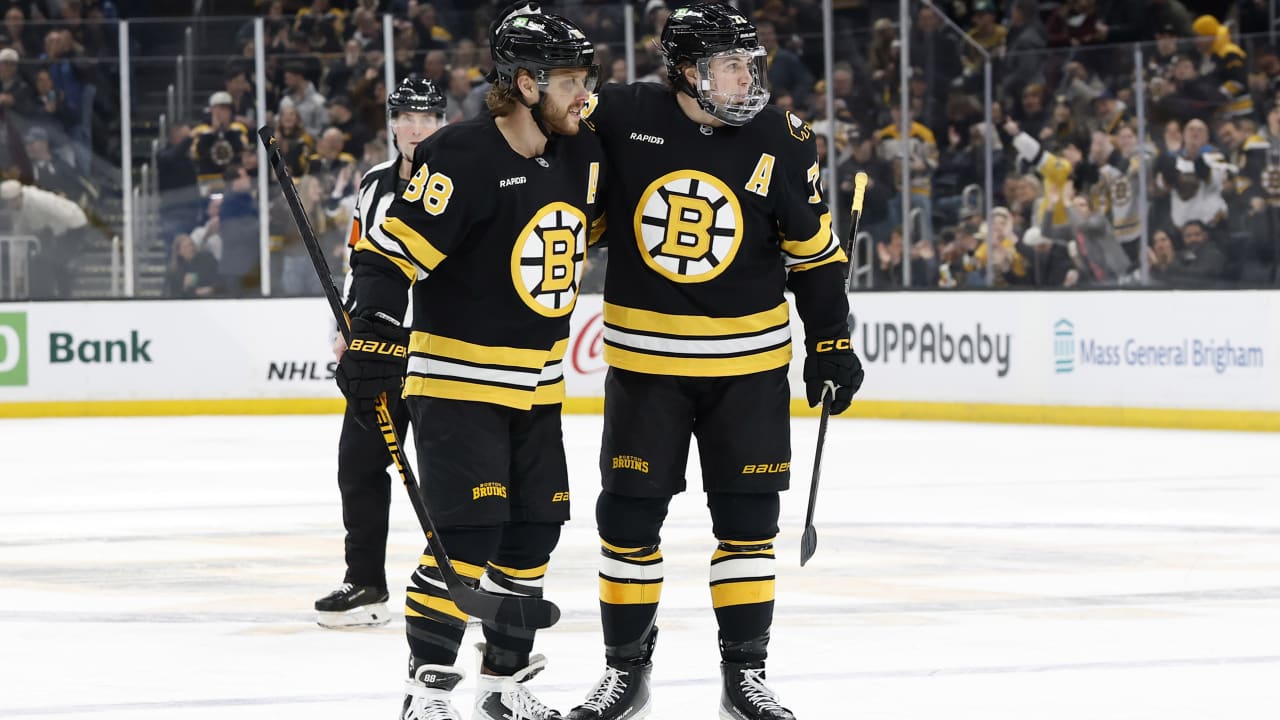 Boston Bruins învinge Vegas Golden Knights cu un scor convingător Boston Bruins a reușit să obțină o victorie decisivă împotriva celor de la Vegas Golden Knights, scor 4-3, în cadrul unui meci tensionat desfășurat pe teren propriu