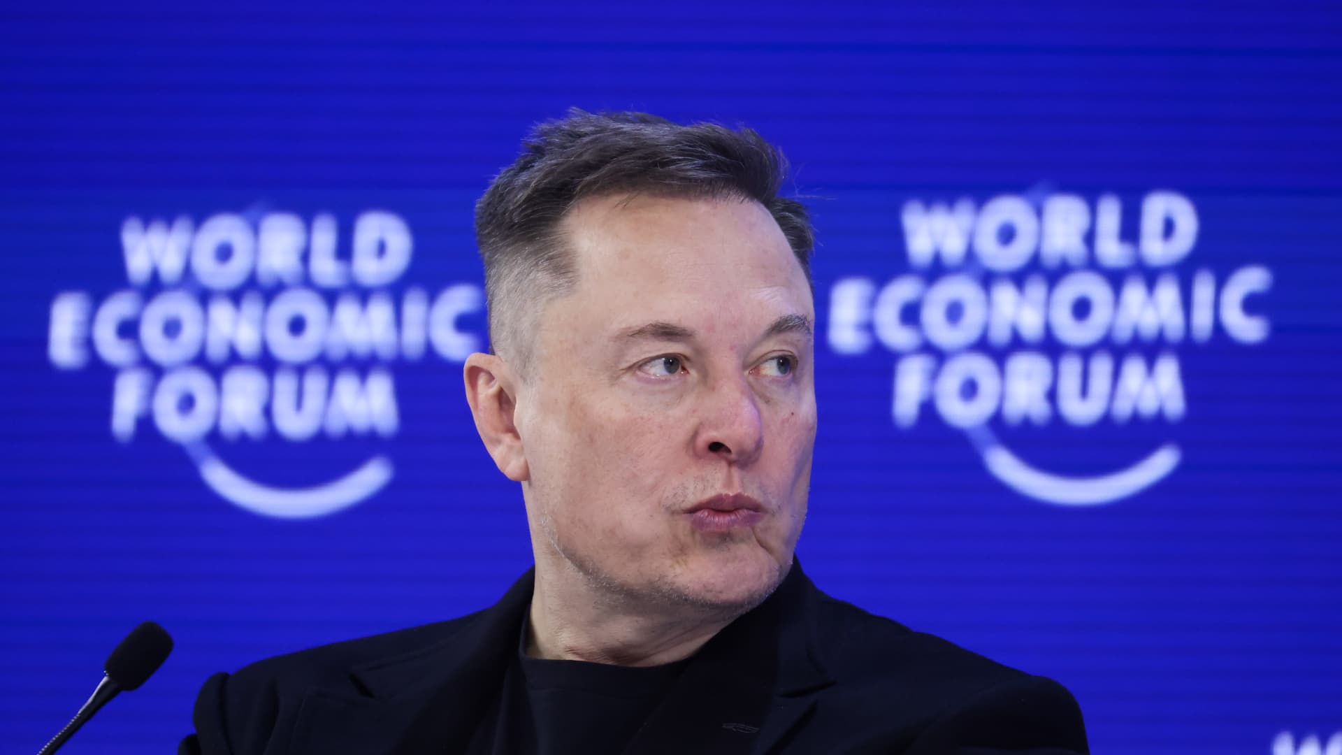 Vânzările Tesla scad pentru a 13-a lună consecutivă în Europa Conform celor mai recente date publicate de Asociația Constructorilor Europeni de Automobile (ACEA), Tesla a înregistrat o scădere semnificativă a vânzărilor de vehicule electrice în Europa, marcând o scădere de 17% față de anul precedent, cu doar 8.075 de automobile înregistrate în luna ianuarie