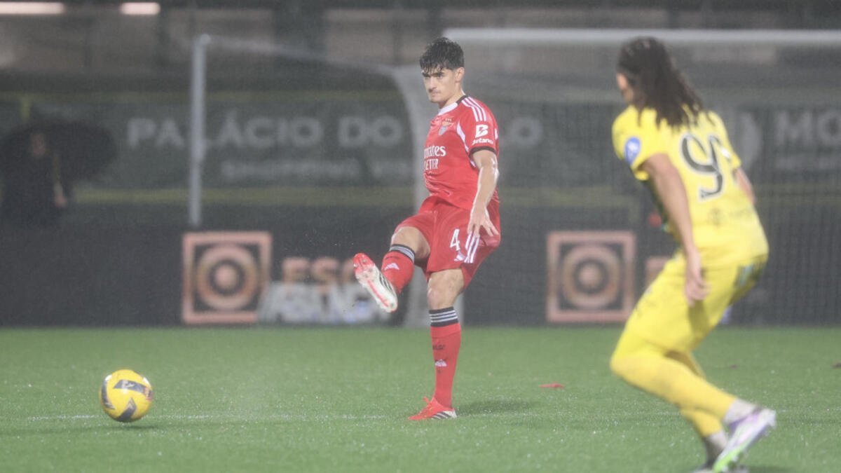 „Lupta pentru titlu: determinarea echipei în fața provocărilor”