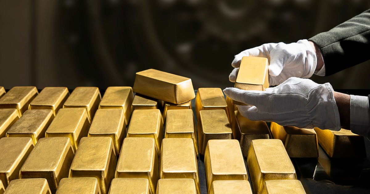 Prețul aurului și argintului, în picaj dramatic după recorduri istorice Prețul aurului și argintului a scăzut brusc, marcând o volatilitate neașteptată pe piețele financiare