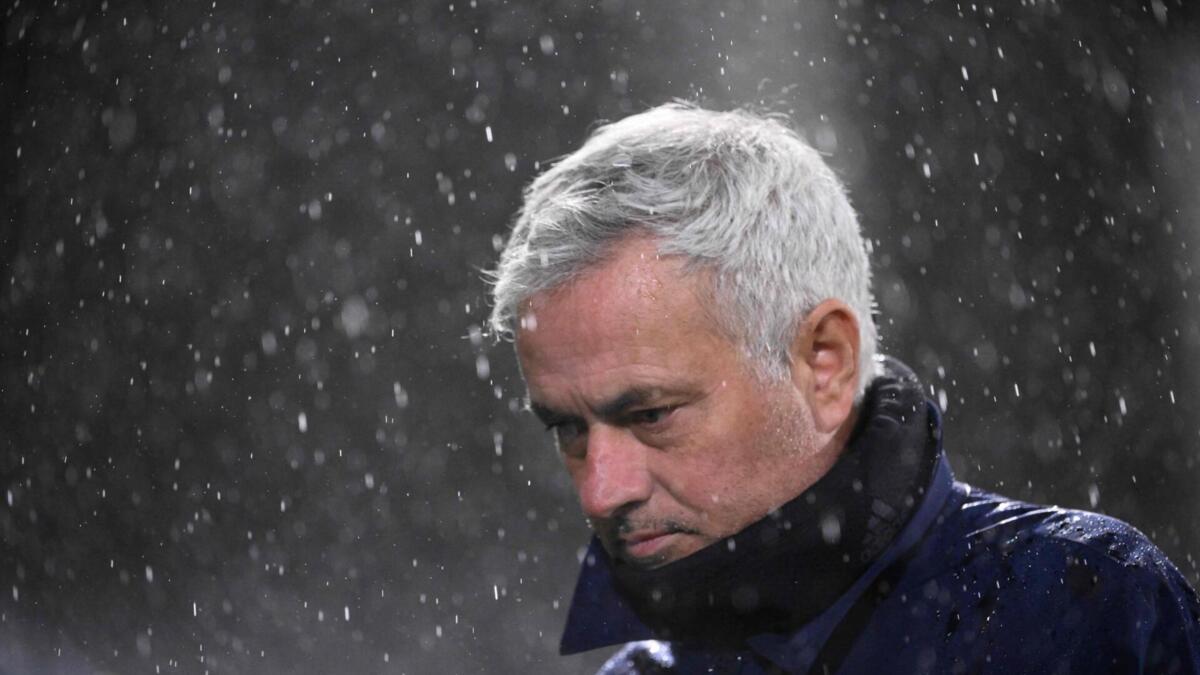 Santa Clara și Benfica, față în față în Liga Primelor Într-un meci vibrant din Liga Pro, Santa Clara s-a confruntat cu Benfica în această seară, pe terenul lui Santa Clara