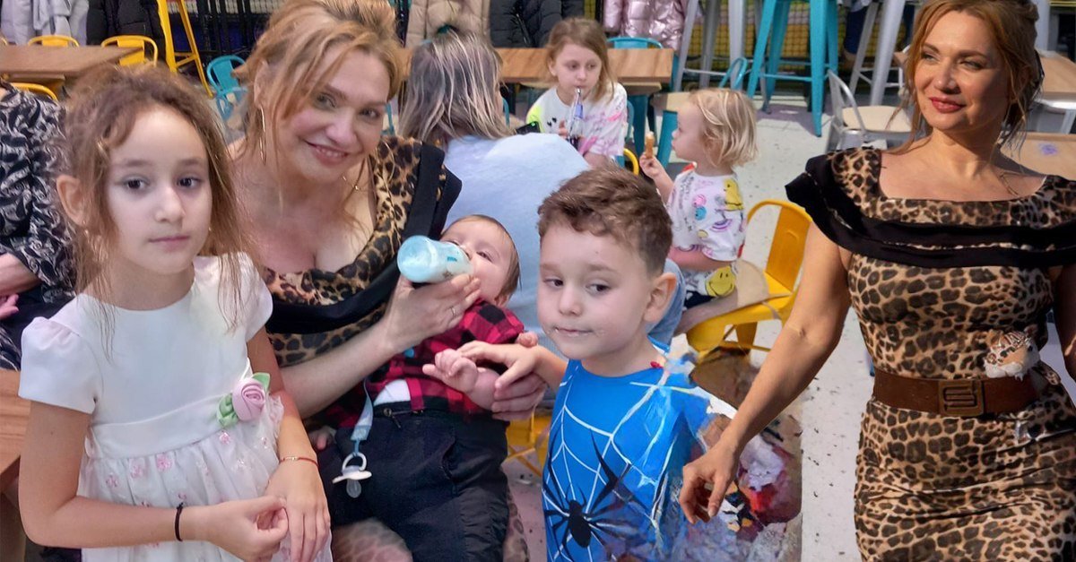 Cristina Cioran strălucește la petrecerea anului pentru băiețelul său!