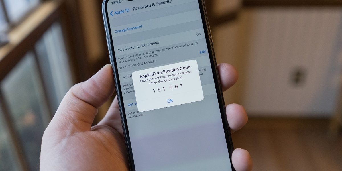 2-FA-iphone.jpg - PresaObiectiva