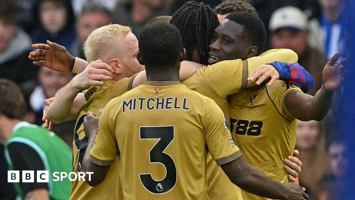 Crystal Palace și Brighton: Un Duel Intens în Premier League Într-un meci plin de adrenalină, Crystal Palace a reușit să obțină o victorie dramatică împotriva rivalei Brighton & Hove Albion, cu un scor de 2-1, într-o partidă disputată pe Selhurst Park