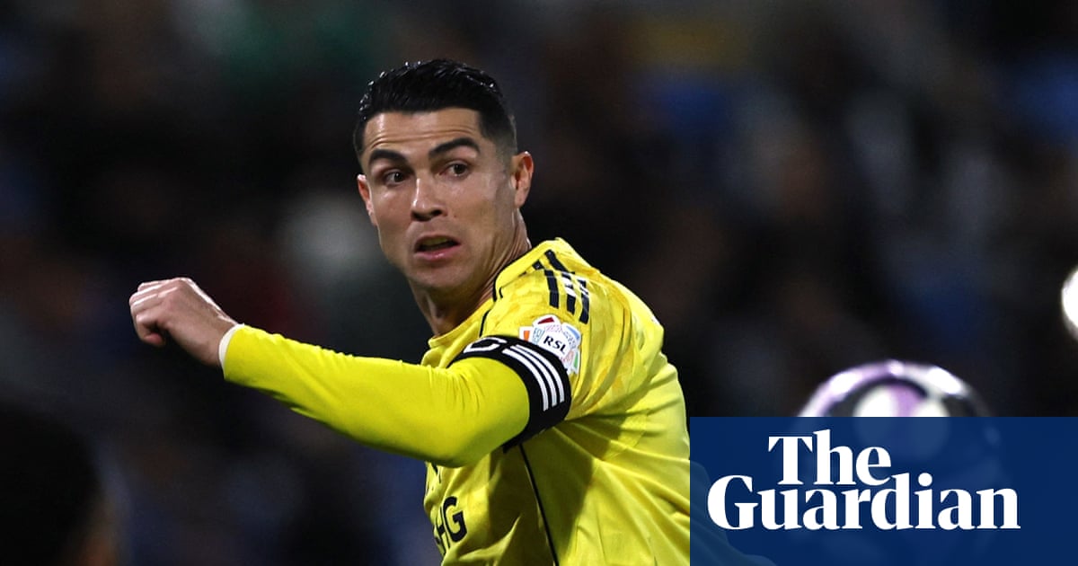 Ronaldo pe cale de a provoca o criză în Liga Profesională Saudită Cristiano Ronaldo, starul incontestabil al fotbalului mondial, este în centrul unei controverse care ar putea afecta grav stabilitatea competiției din Liga Profesională Saudită