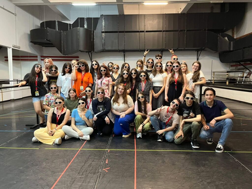 Opera Comică pentru Copii deschide porțile oportunităților pentru tineri și sprijină accesul la cultură pentru cei mici, prin noi inițiative dedicate comunității