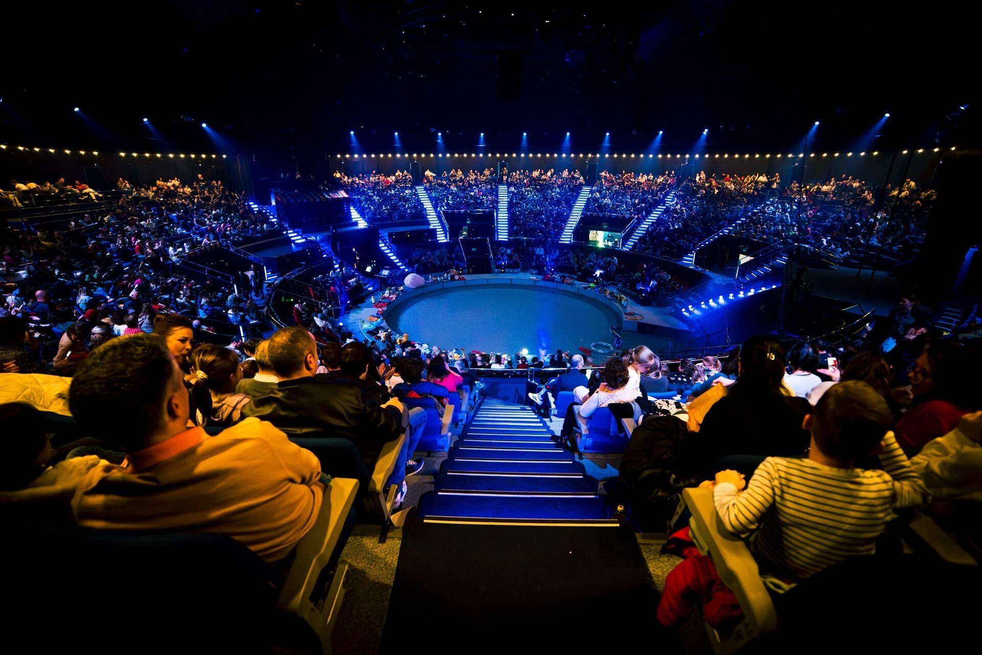 Vacanța școlară în București, plină de evenimente culturale și oportunități de excursii în munți Primăria Municipiului București a pregătit o serie de activități speciale pentru elevii aflați în vacanță, oferindu-le oportunitatea de a se relaxa, de a se distra și de a descoperi lumea culturală din oraș înainte de reapariția în bănci