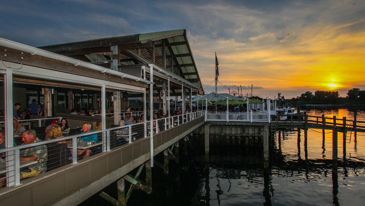 Hollow Pines: O nouă destinație culinară în West Creek Hollow Pines, un nou restaurant și bar, a fost inaugurat recent în West Creek, extinzând oferta gastronomică a zonei