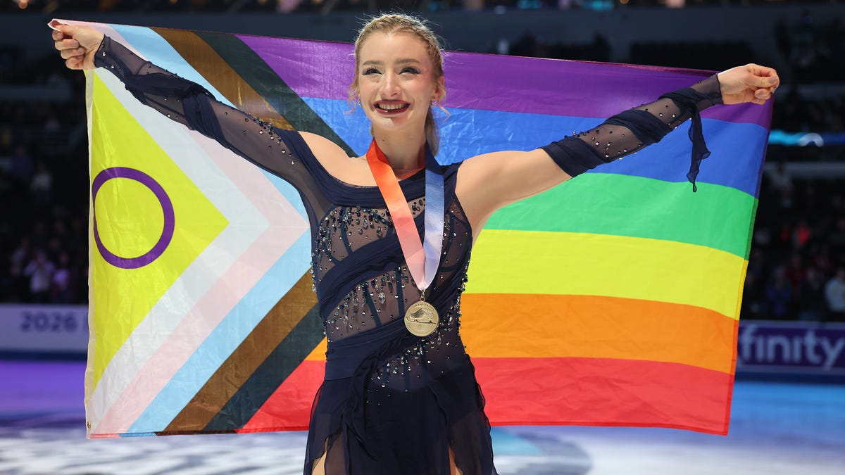 Amber Glenn își folosește platforma pentru a susține comunitatea LGBTQ la Jocurile Olimpice Milan – Campioana americană la patinaj artistic, Amber Glenn, a abordat problemele comunității LGBTQ într-o conferință de presă care a avut loc miercuri, înainte de Jocurile Olimpice de iarnă din 2026