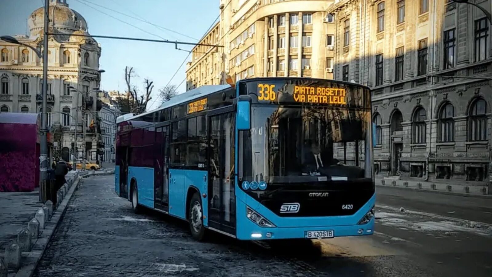 Autobuzele turcești Otokar cumpărate de Primăria București în timpul mandatului Gabrielei Firea stau acum inactive în garaje, deși promisiunile anterioare anunțau revenirea rapidă pe trasee pentru aproape toate unitățile defecte