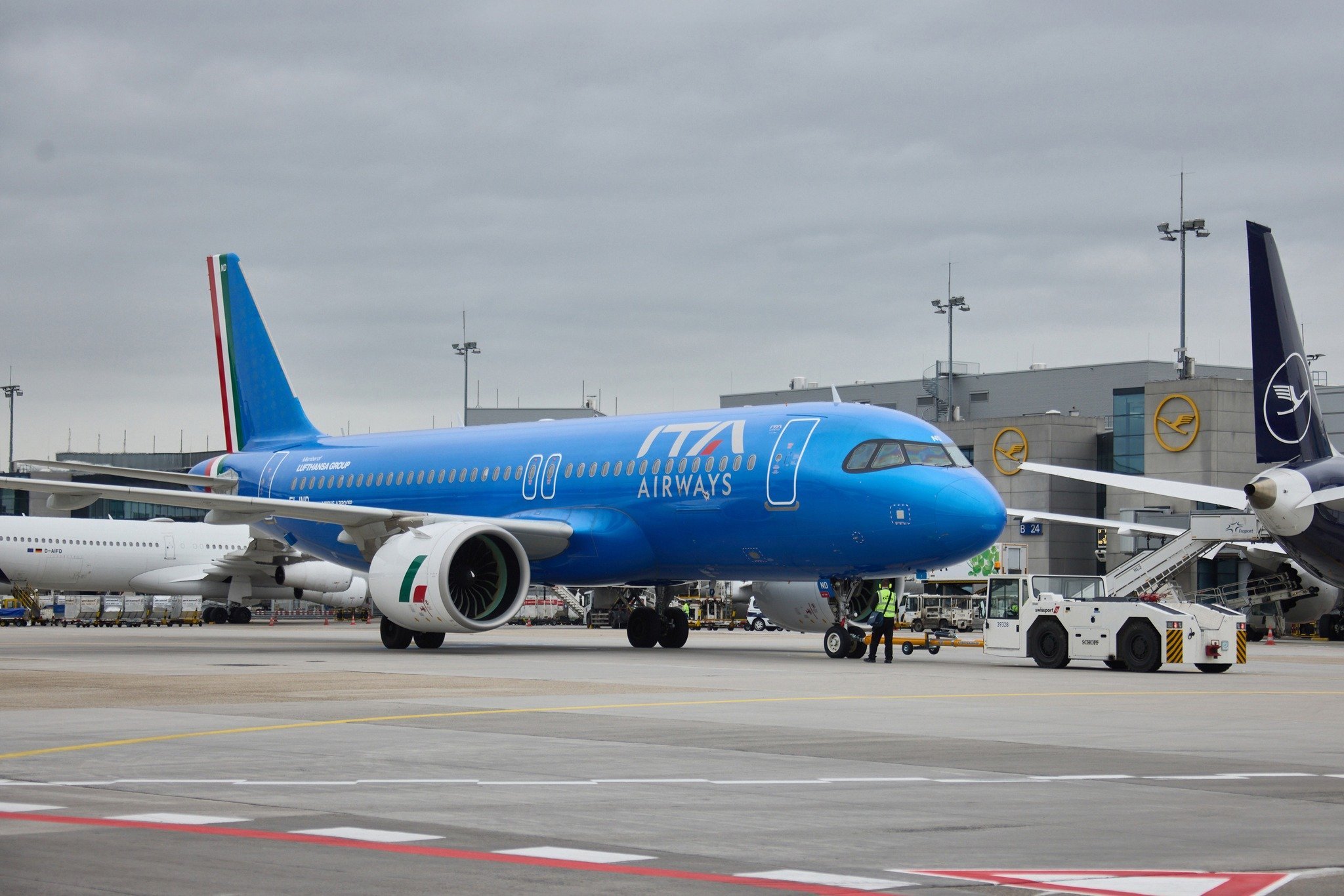 Perturbări majore în transportul aerian și feroviar în Italia aşteaptă călătorii în această lună, în contextul unor greve generale programate, care vor afecta serviciile esențiale pe întreg teritoriul peninsular