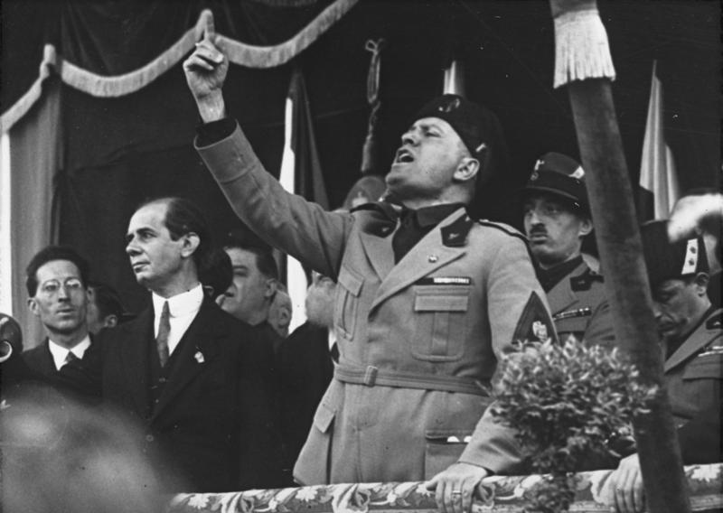 Manuscris inedit al lui Mussolini, descoperit după decenii, scoate la iveală detalii despre întâlnirea cu Hitler din 1944 O descoperire neașteptată scoate la lumină un fragment important din ultimii ani de influentul dictator italian Benito Mussolini