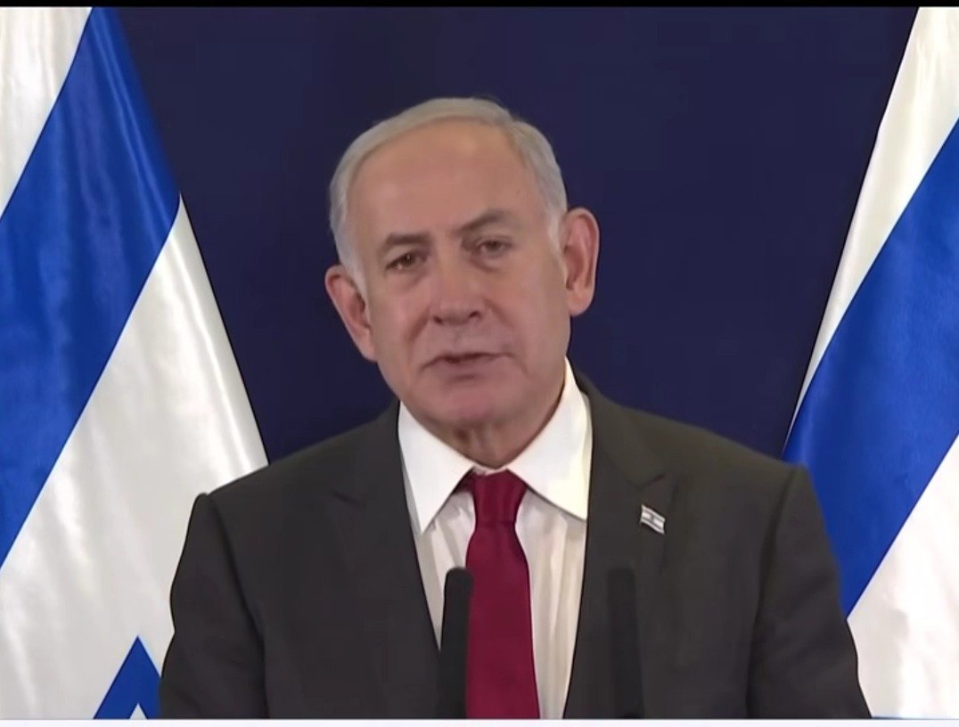 Tensiuni în creștere în Orientul Mijlociu: Netanyahu și Trump se reunesc pentru discuții pe tema Iranului Prim-ministrul israelian Benjamin Netanyahu urmează să se întâlnească miercuri cu președintele american Donald Trump la Washington, într-un moment de intensificare a negocierilor și a tensiunilor legate de programul nuclear iranian