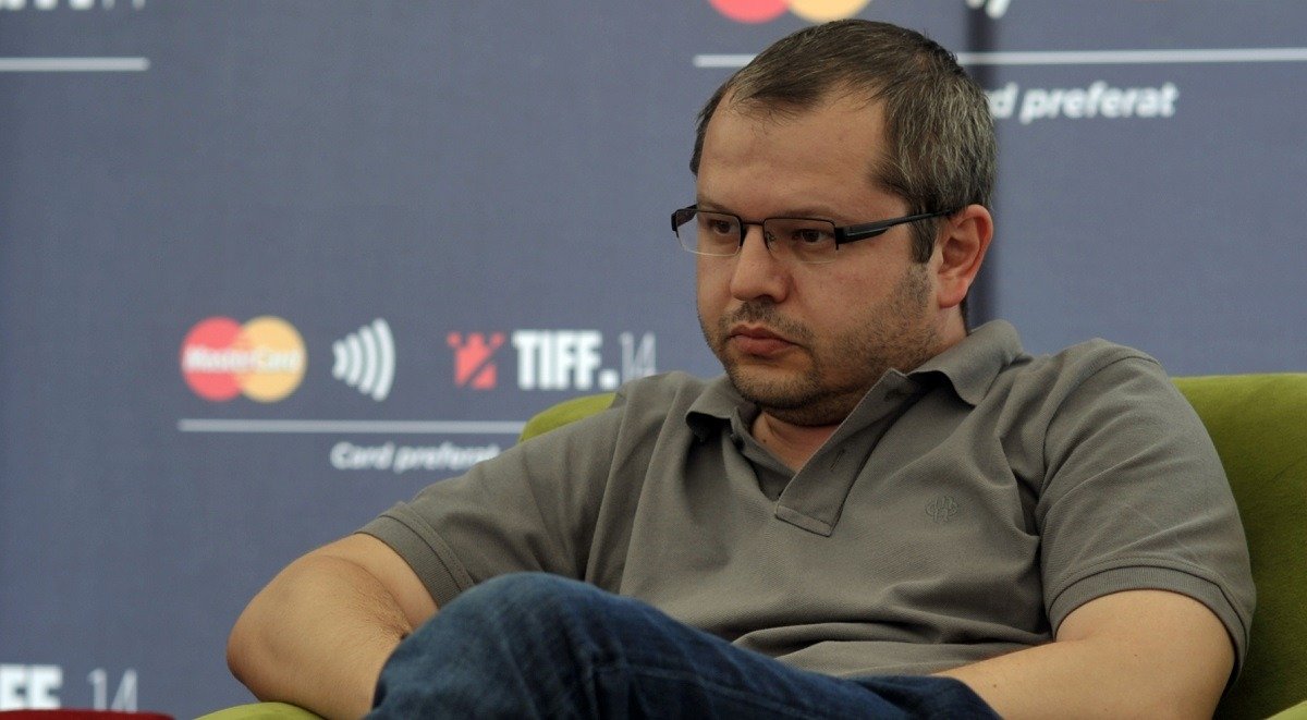 Filme de renume mondial primesc sprijin financiar pentru a-și consolida prezența pe scenele internaționale Un nou val de cinematografie de prestigiu va beneficia în curând de sprijin financiar, fiind selectat printre primele 14 lungmetraje din întreaga lume pentru a primi finanțare din partea Fondului pentru Filme al Fundației Prada