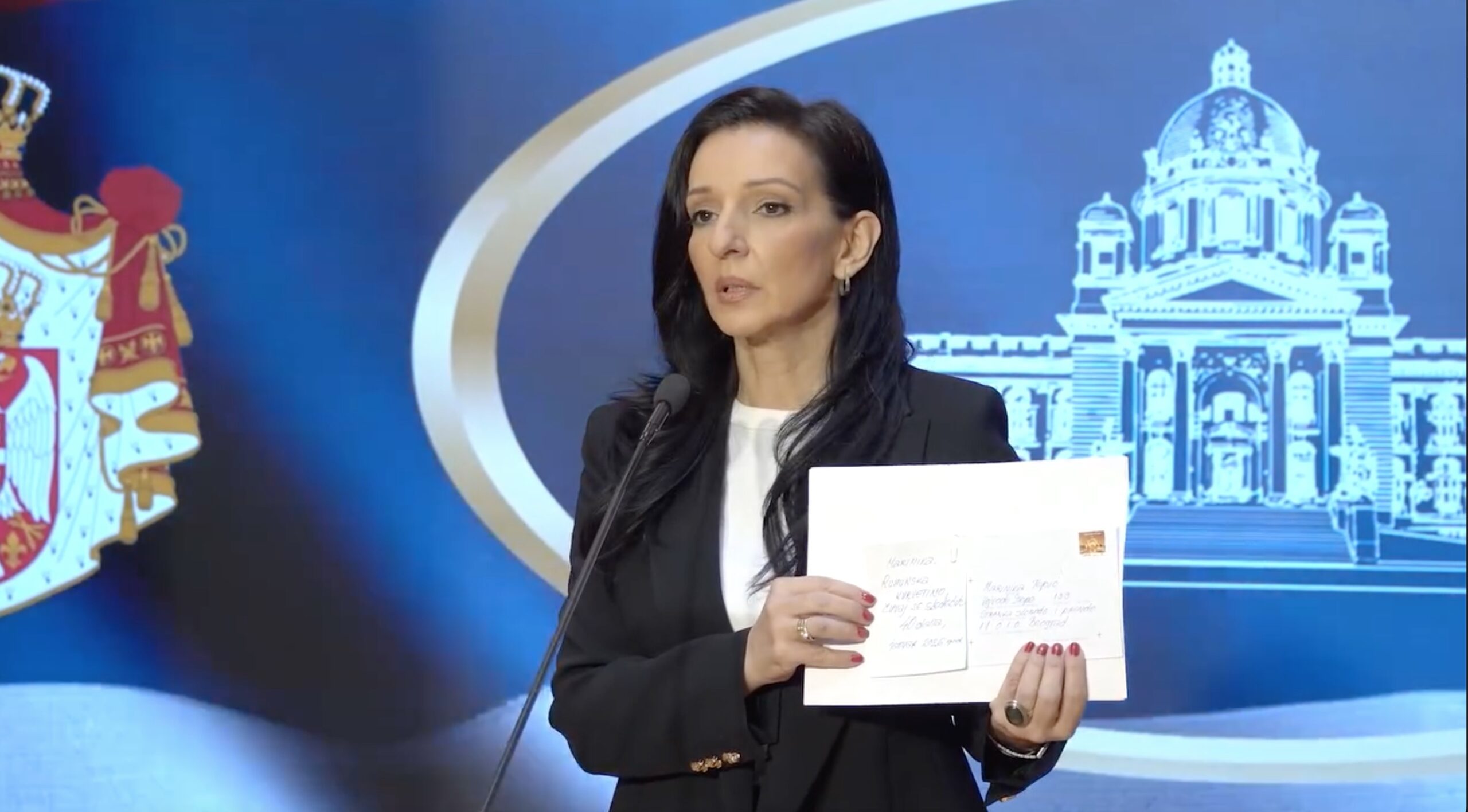 Deputata sârbă Marinika Tepic, membră a Partidului Libertății și Justiției, de origine română, a fost plasată în centrul unei situații alarmante, după ce a raportat că a primit amenințări cu moartea