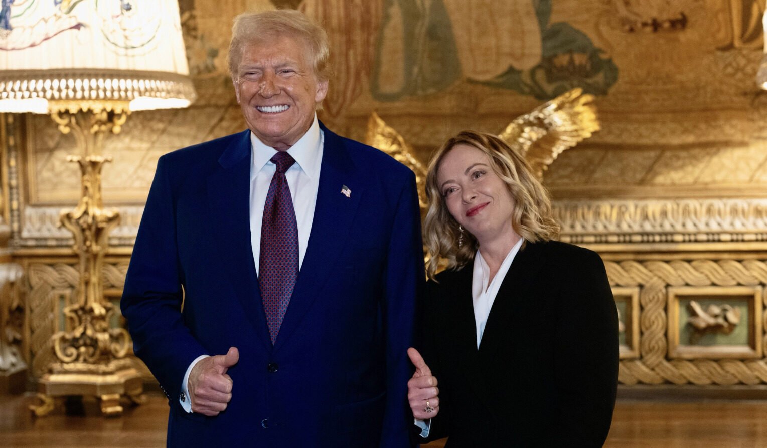 Italia anunță participarea la Consiliul pentru Pace inițiat de Donald Trump, în ciuda relațiilor tensionate cu China și Rusia Premierul italian Giorgia Meloni a făcut anunțul sâmbătă, confirmând intenția guvernului de la Roma de a participa la Consiliul pentru Pace, inițiativă lansată de fostul președinte american Donald Trump