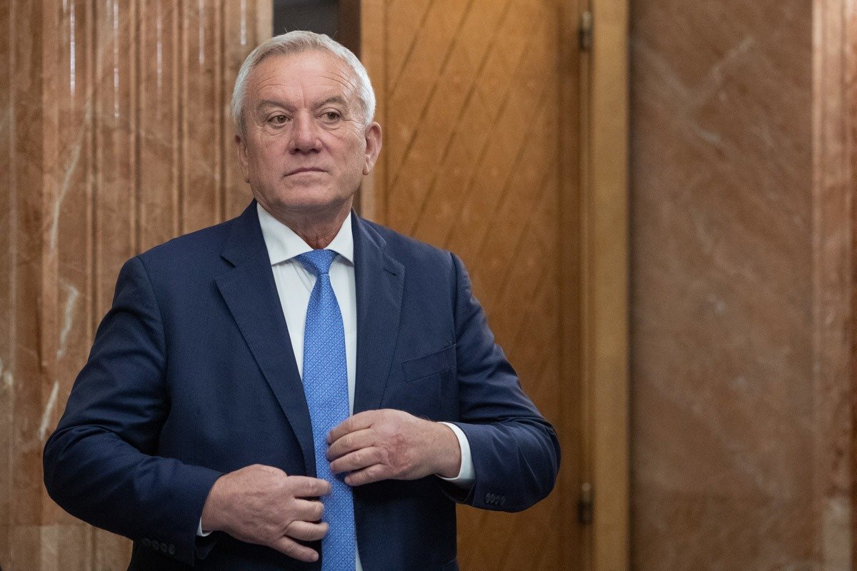 Ciolacu și Toma: relație instituțională păstrată, proiecte comune pentru Buzău, în ciuda diferențelor Liderul social-democrat Marcel Ciolacu a infirmat vineri oficial orice tensiune în relația cu primarul PSD al orașului Buzău, Constantin Toma, subliniind că dialogul instituțional persistă, iar colaborarea pentru proiectele de dezvoltare ale municipiului nu este afectată, chiar dacă diferențele politice s-au accentuat în ultima perioadă