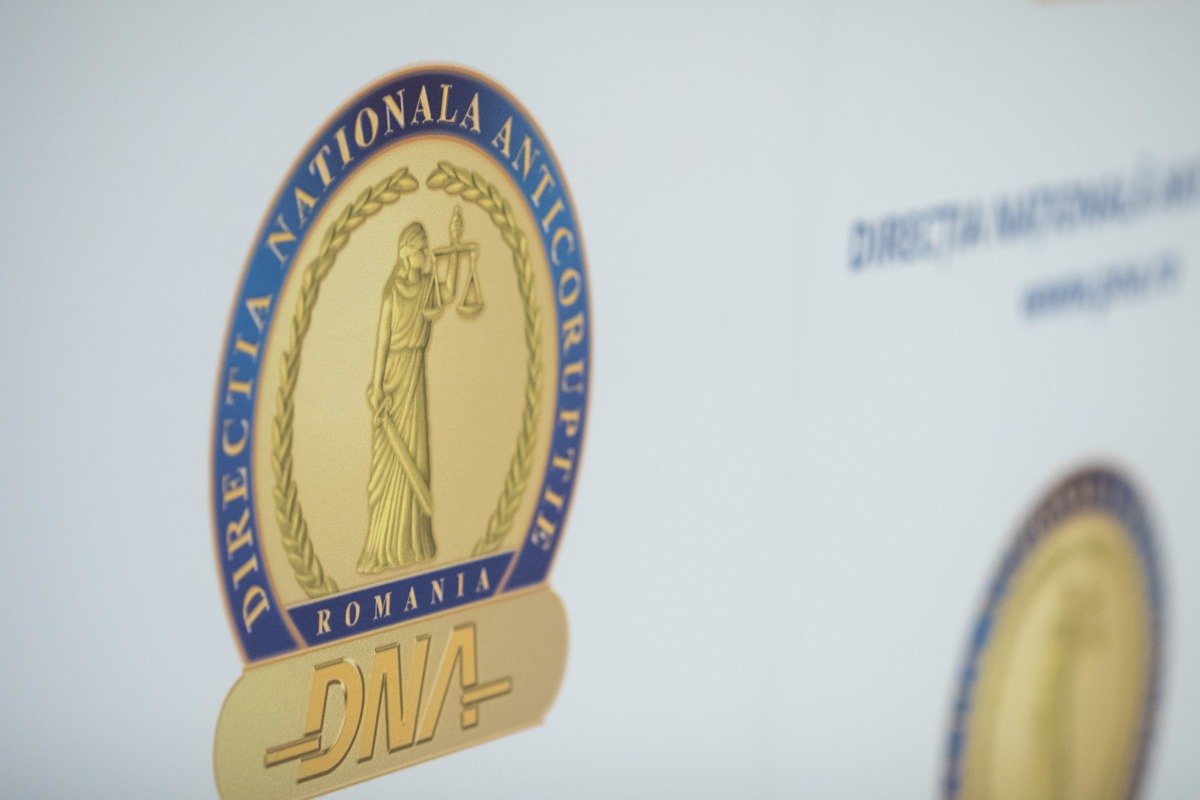 Termenul limită pentru depunerea candidaturilor la conducerea Parchetului General, DNA și DIICOT a expirat luni la prânz, creând un moment de interes în rândul magistraților și al politicienilor din România, într-un context în care reforma sistemului judiciar rămâne o prioritate pentru autorități