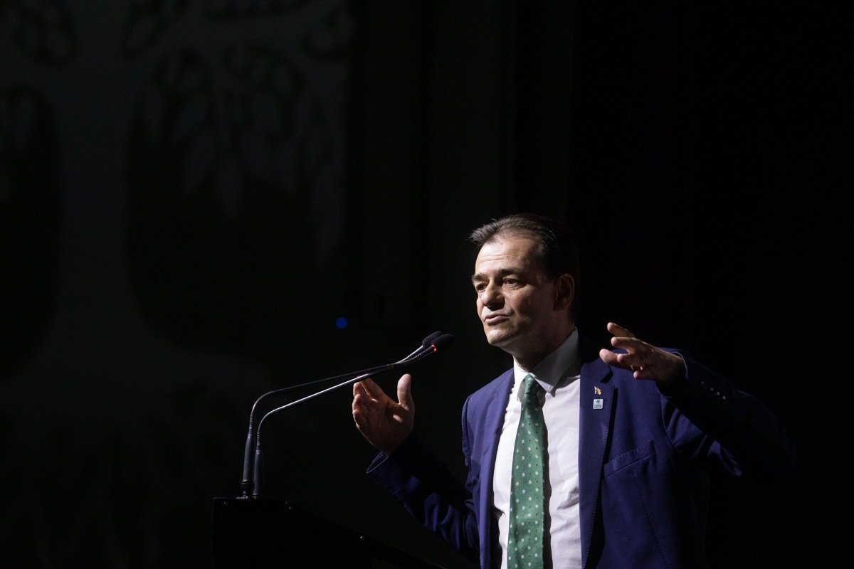 Ludovic Orban critică dur tabăra pucistă din PNL și pune presiune pe conducerea actuală a partidului Fostul lider al Partidului Național Liberal și una dintre cele mai influente voci ale formațiunii din ultimele trei decenii, Ludovic Orban, a ieșit marți seară cu o declarație vehementă, adresată apropiaților și publicului larg