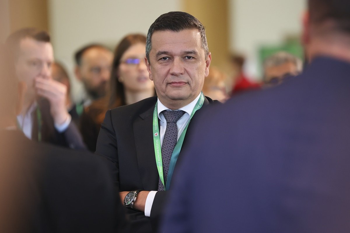 Sorin Grindeanu, liderul PSD, a reluat poziția partidului cu privire la numirile în fruntea serviciilor secrete, accentuând că procesul trebuie să urmeze rânduiala prevăzută de lege