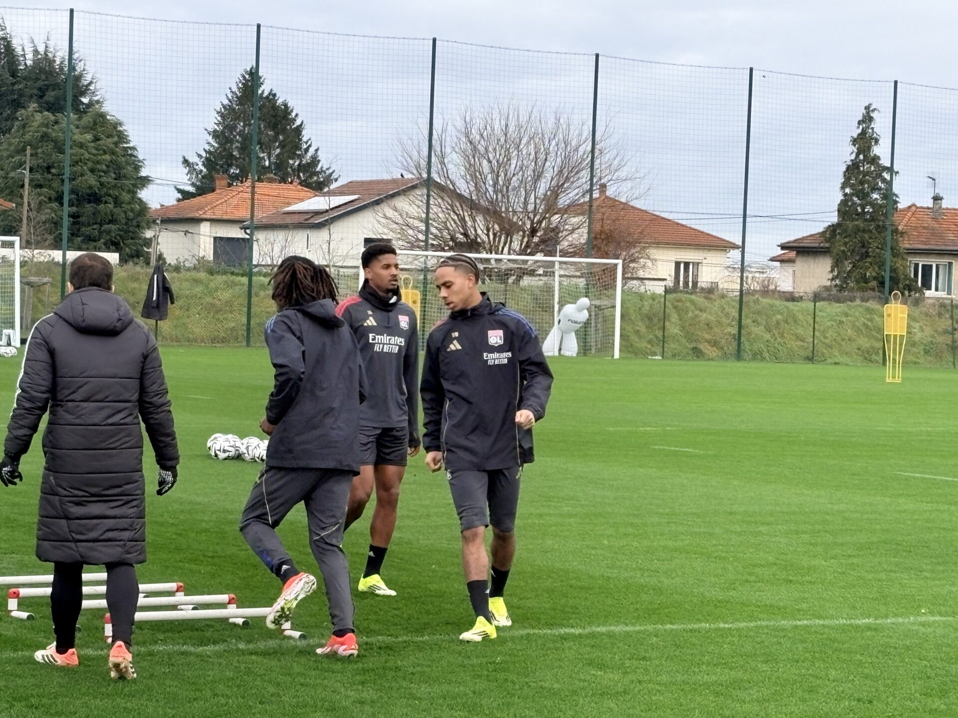 Noah Nartey, titular la debut în confruntarea cu Lille Olympique Lyonnais se pregătește intens pentru întâlnirea cu Lille OSC, în cadrul etapei a 20-a din Ligue 1, programată astăzi la ora 15:00