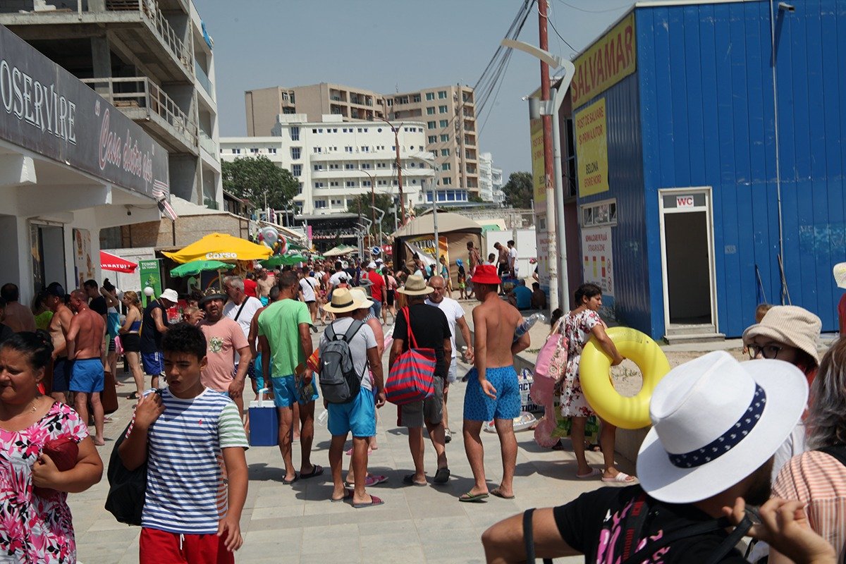 Litoralul românesc pregătește de acum terenul pentru debutul sezonului estival, planificat să înceapă oficial încă din 20 aprilie