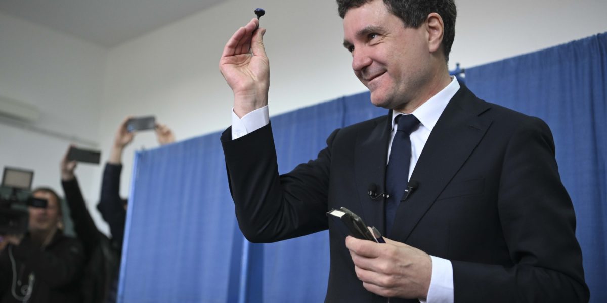 INSTANT_NICUSOR_DAN_007_INQUAM_Photos_Alex_Nicodim.jpg - PresaObiectiva