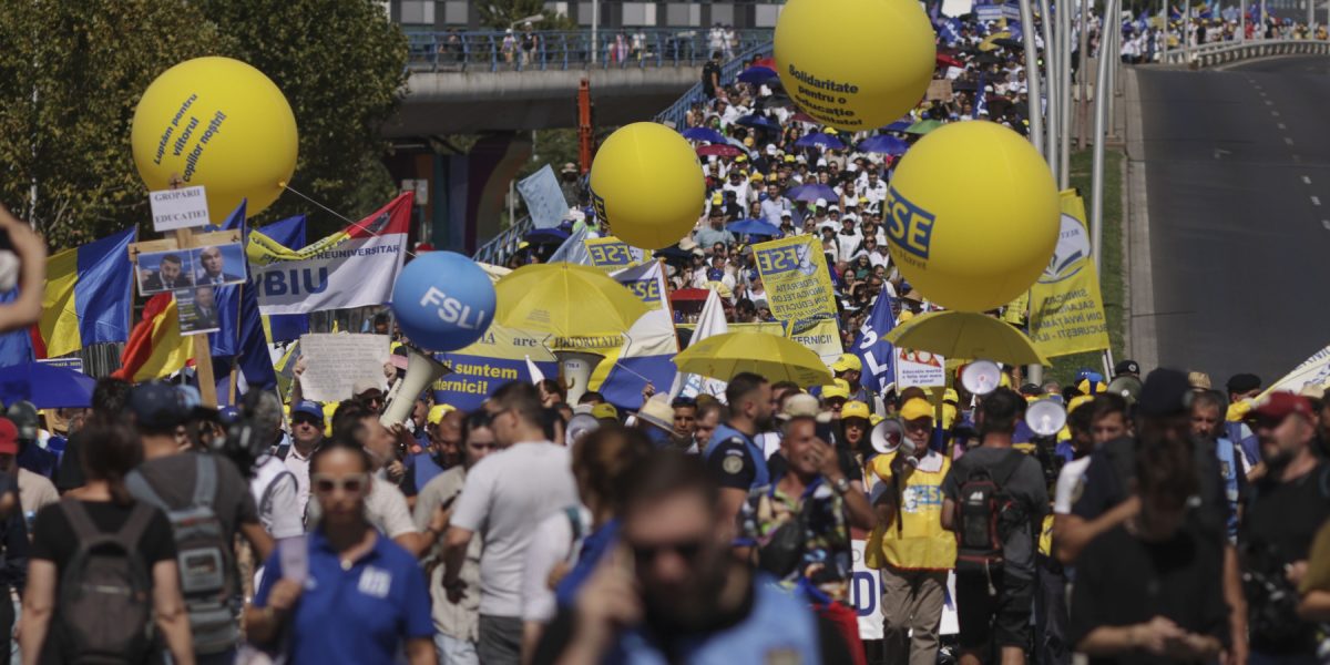 INSTANT_PROTEST_EDUCATIE_SET_2_18_INQUAM_Photos_Octav_Ganea.jpg - PresaObiectiva