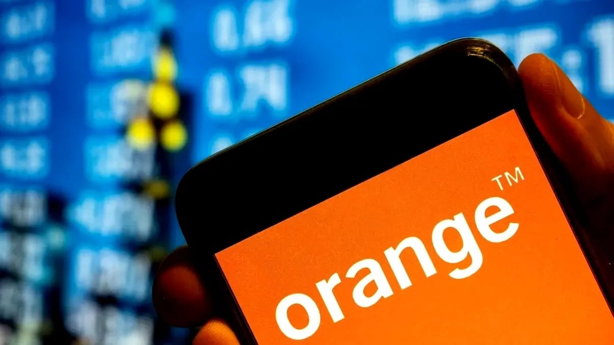 Orange revoluționează piața internetului fix din România prin lansarea unui serviciu extraordinar, un prim în domeniu: Net Fix 5G+
