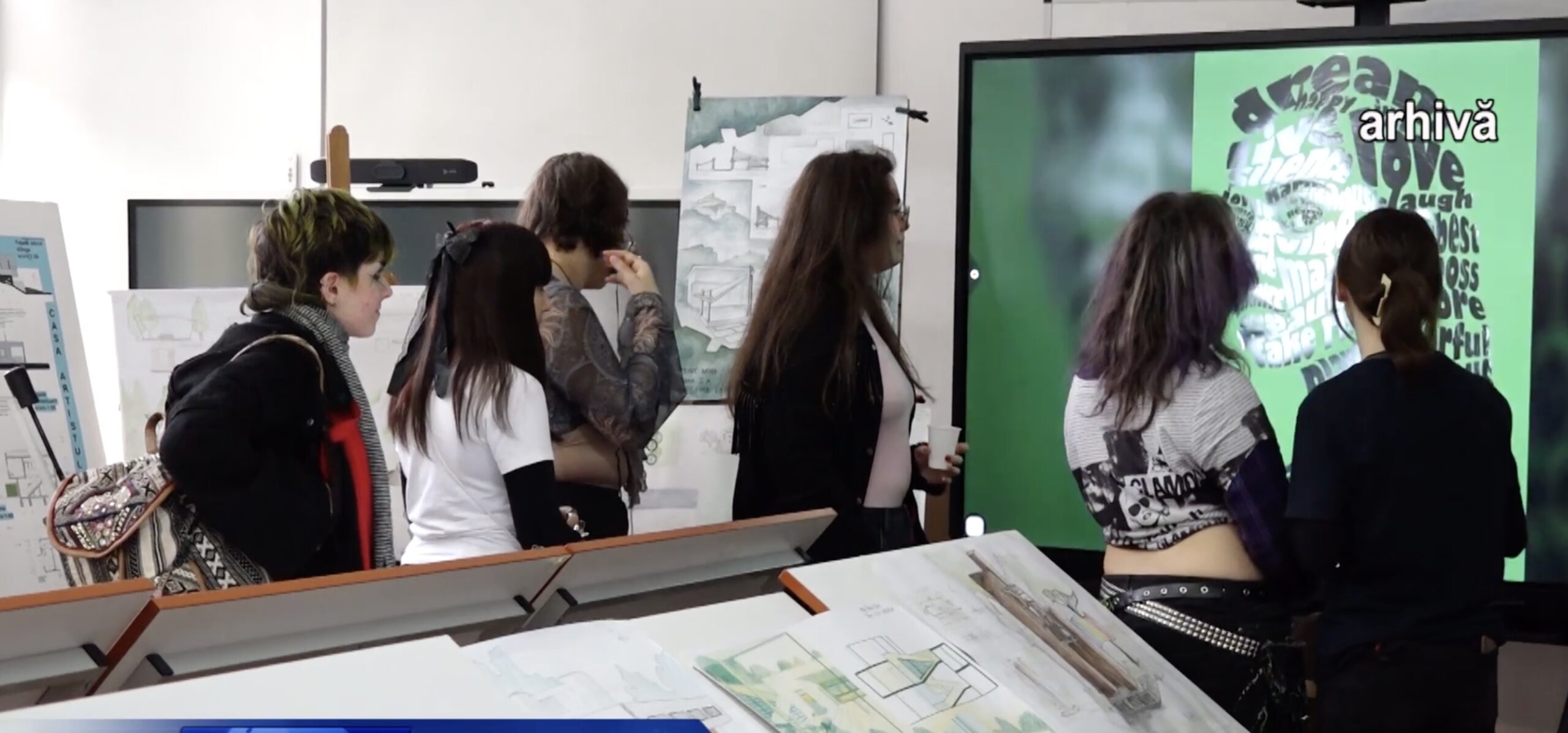 Liceul de Artă din Deva va beneficia în anul școlar 2026-2027 de o clasă în plus, grație unei decizii recente a autorităților locale, după ce timp de mai multe săptămâni învăluita în incertitudine și tensiune