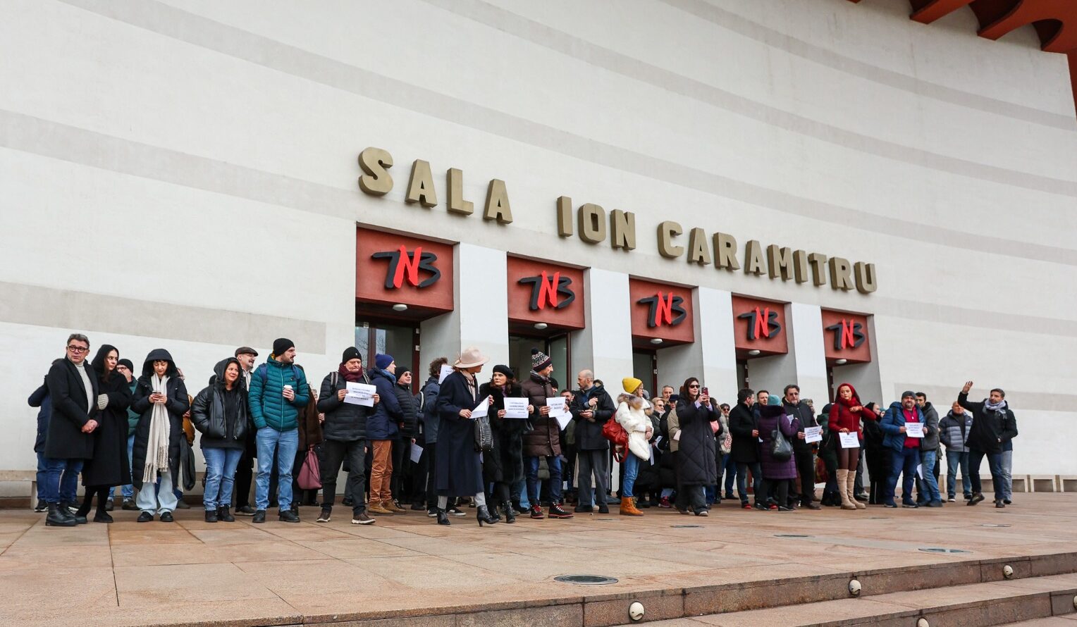 Sindicatul Actorilor cere demisia ministrului Culturii, Andras Demeter, pentru insulte repetate aduse artiștilor