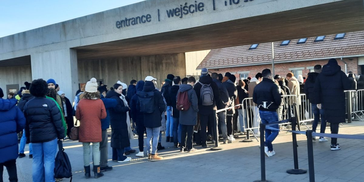 Muzeu-Auschwitz-Birkenau.jpg - PresaObiectiva