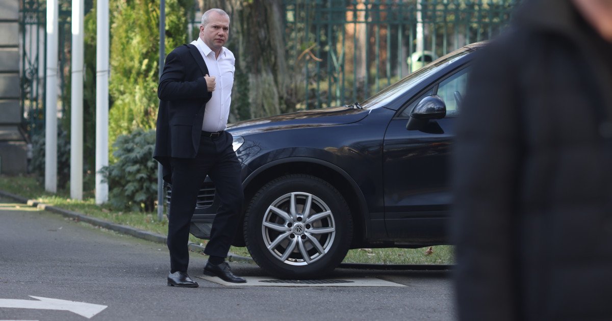 Reforma lui Bolojan în pericol: Primarul Galațiului avertizează despre o soluție de eludare a tăierilor de posturi Reforma administrației locale, promovată de către Guvernul României, riscă să fie compromise chiar din start