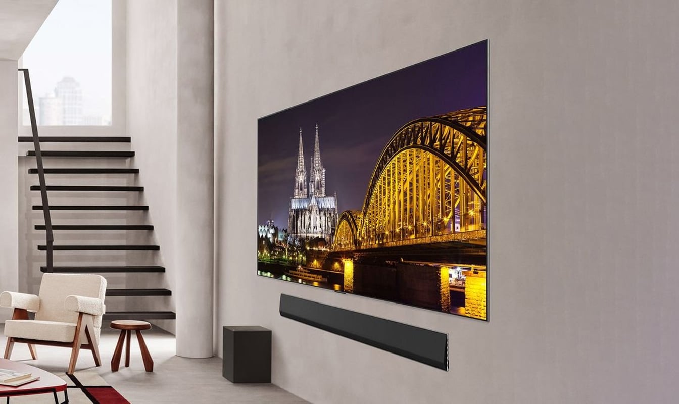 De ce prețurile televizoarelor OLED rămân ridicate și ce se ascunde în spatele costurilor În ultimele sezoane, oferta de televizoare OLED a cunoscut oscilații de preț—deși acestea pot scădea, diferența față de modelele LCD de top rămâne considerabilă, în special pe diagonale mari