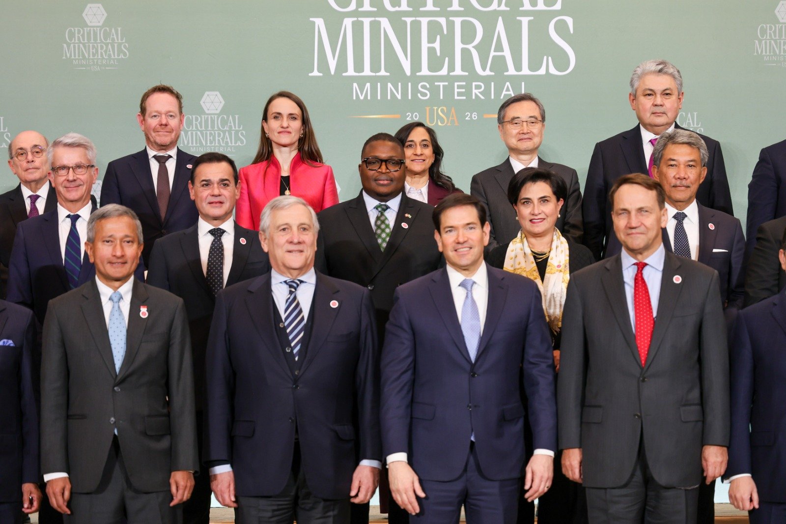 România preia un rol de leadership în regiune, asumându-și responsabilitatea de a deveni un actor strategic în piața gazelor naturale și în securitatea energetică europeană