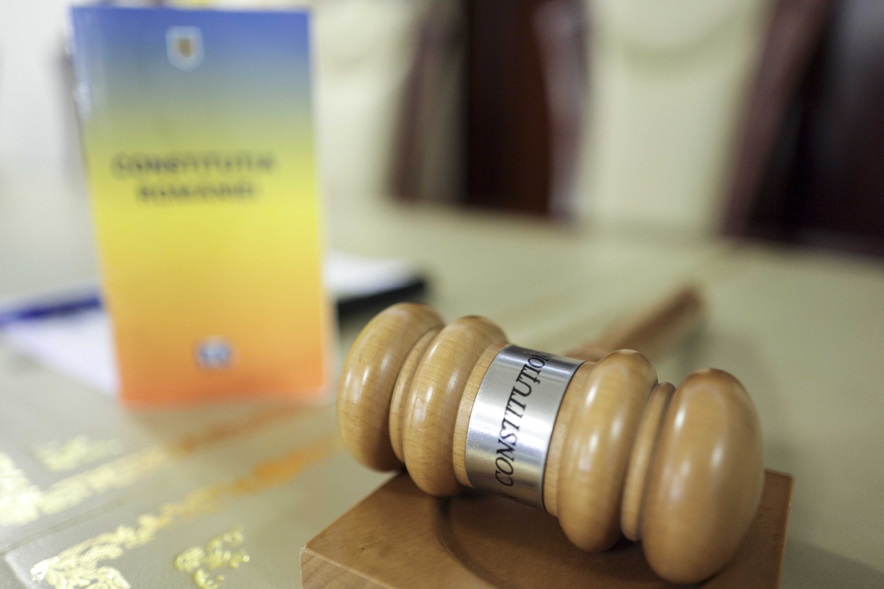 CCR a stabilit, pentru miercuri, 18 februarie, decizia așteptată privind pensiile magistraților Curtea Constituțională a României (CCR) se pregătește pentru un moment crucial în cazul pensiilor speciale ale magistraților, după cinci amânări succesive