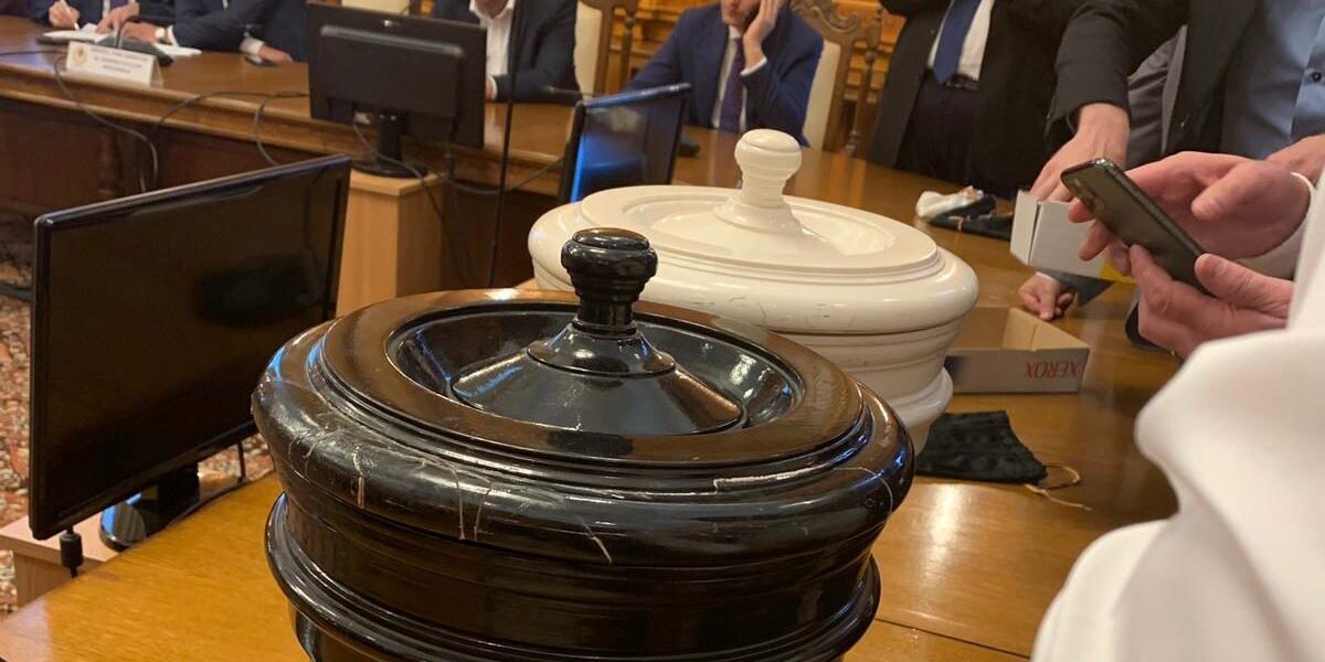 Urnele-de-vot-motiune-cenzura-sursa-g4-e1739544904666.jpeg - PresaObiectiva