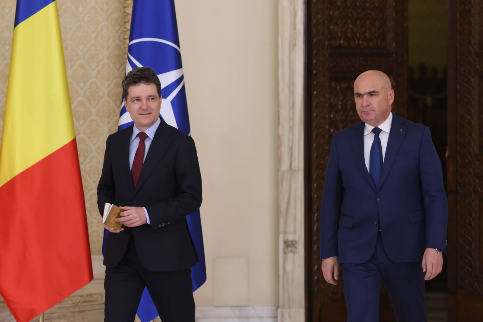 Criza politică la vârful puterii: întâlnirea de urgență de la Cotroceni între Nicușor Dan și liderii coaliției de guvernare Un eveniment de mare anvergură se anunță a fi în calendarul zilei de marți, când Președintele Nicușor Dan se va întâlni la Palatul Cotroceni cu liderii principalelor partide din coaliția de guvernare