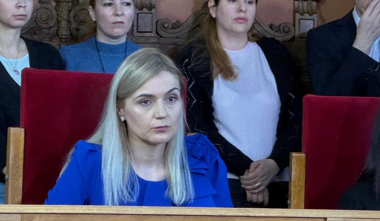 Dosarul care poate schimba configurația Curții Constituționale se judecă astăzi la București Procesul care poate avea implicații majore asupra viitorului justiției din România, precum și asupra configurației Curții Constituționale, ocupă astăzi scena Curții de Apel București