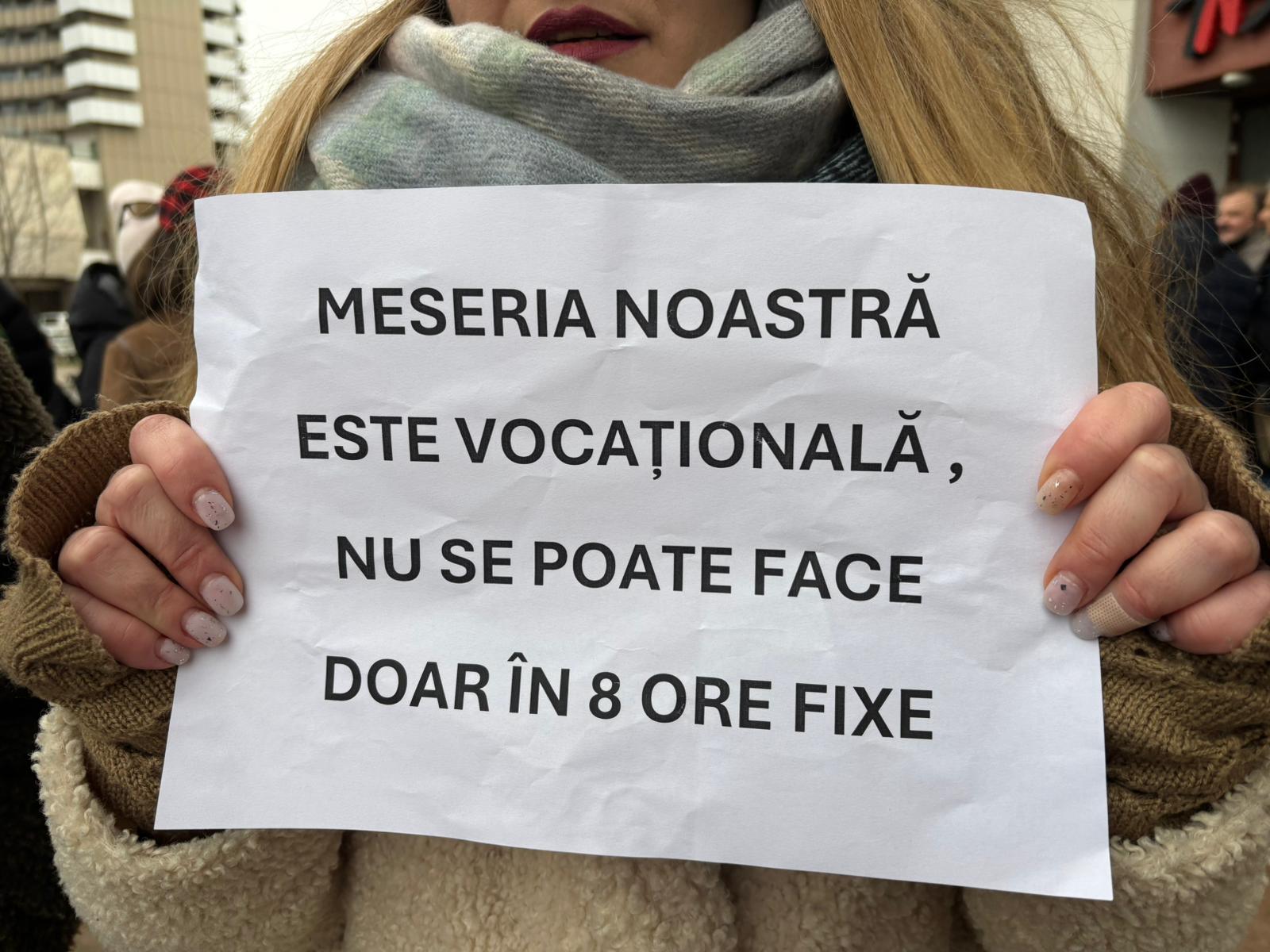 Ministrul Culturii, Andras Demeter, nega vehement acuzațiile privind un posibil afront verbal adus actorilor protestatari de la Teatrul Național