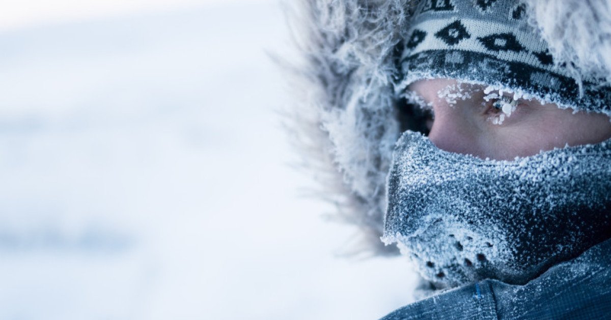 Ger năpraznic în România: Alerte meteo valabile până miercuri Meteorologii din cadrul Administrației Naționale de Meteorologie (ANM) au emis alerte cod galben de ger, care vizează mare parte din țară, în contextul în care temperaturile vor scădea dramatic, ajungând în unele zone la valori de -20 grade Celsius