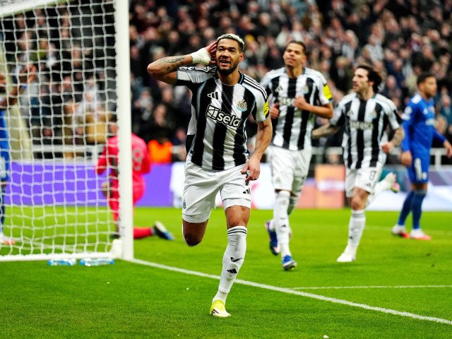 Retur spectaculos: Două goluri într-un minut schimbă soarta meciului!